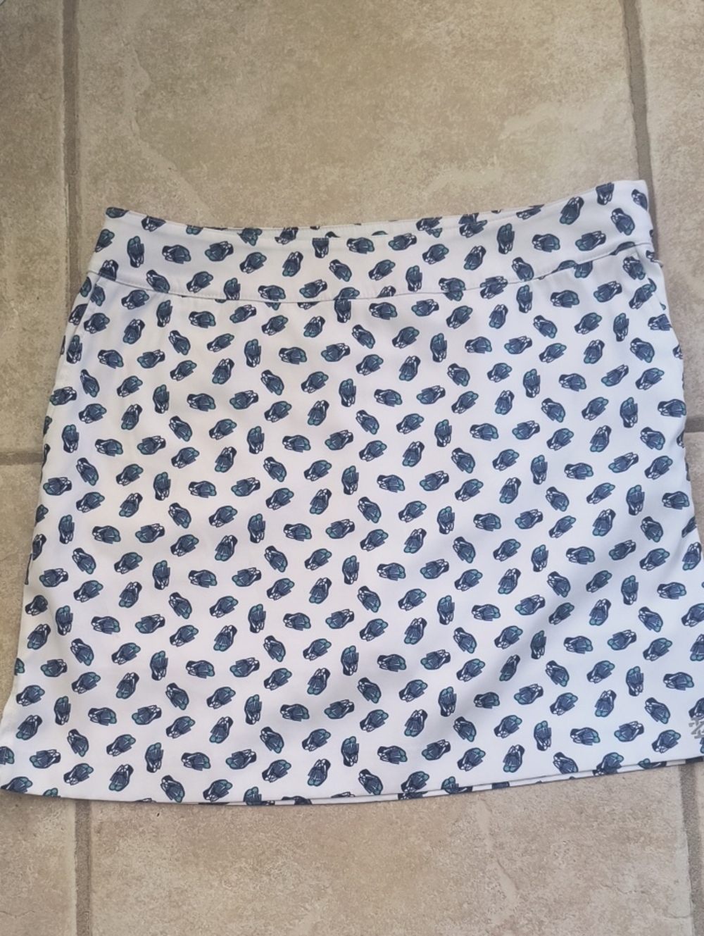 Izod Like New Women's White Golf Skirt with Navy Floral Print